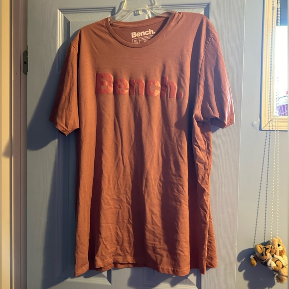 Bench t-shirt - Picture 1 of 4